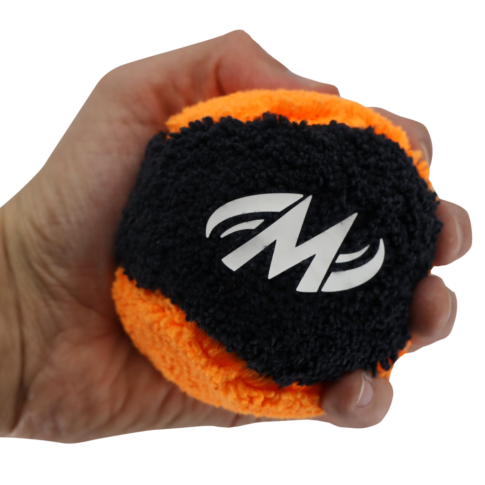 Motiv Plush Grip Ball - Black/Orange